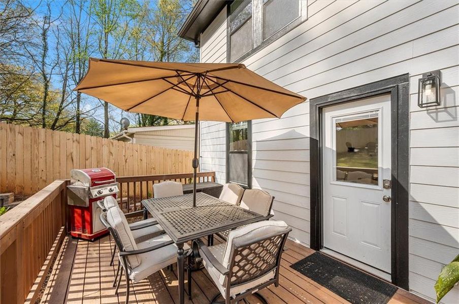 Exterior details and patio area of a home in , Scottdale (Image 26).