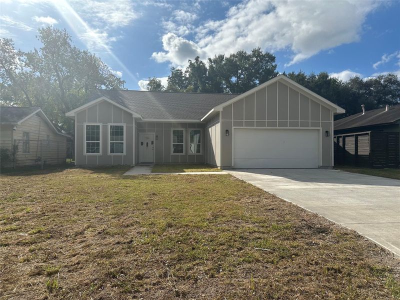 Front exterior of a new home in , Houston, TX, highlighting curb appeal (Image 5).