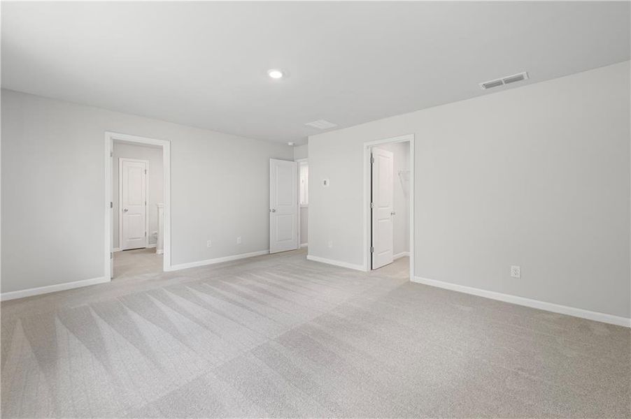 Spacious, unfurnished interior of a new home in Avery Ridge, Gainesville (Image 6).