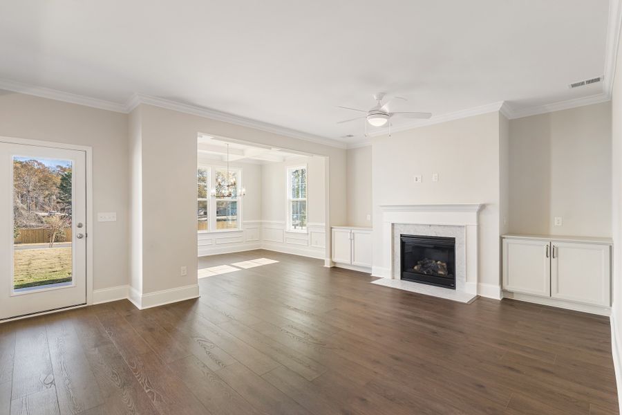 Spacious, unfurnished interior of a new home in Lakeside Saluda, Greenville (Image 22). Spacious, unfurnished interior of a new home in Lakeside Saluda, Greenville (Image 22).