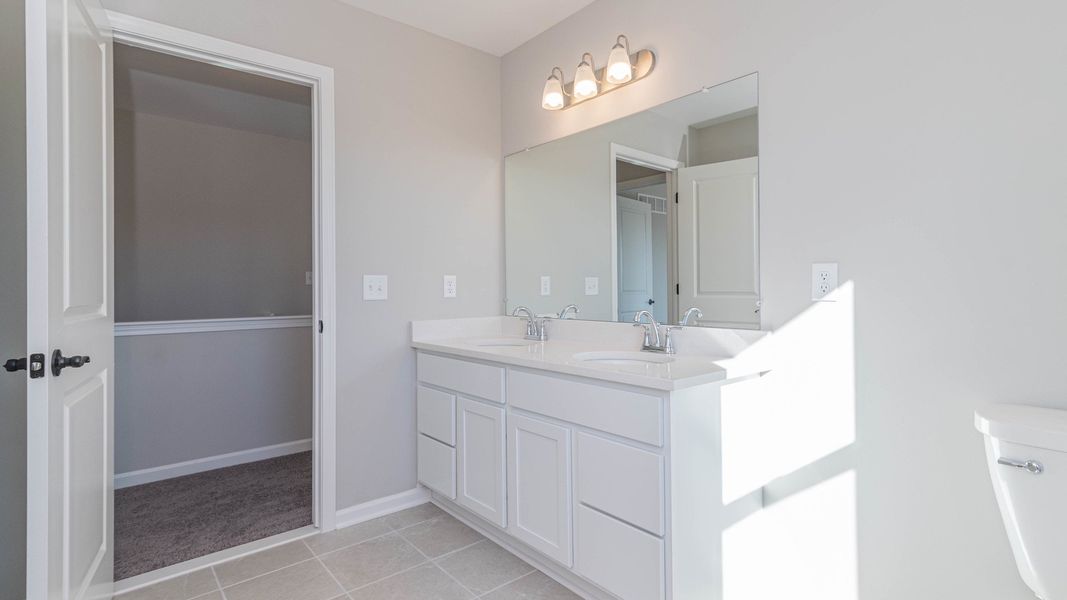 Representative furnished interior of a home built from the The Winslow by Norfolk Homes in Valleys, Jackson (Image 47).