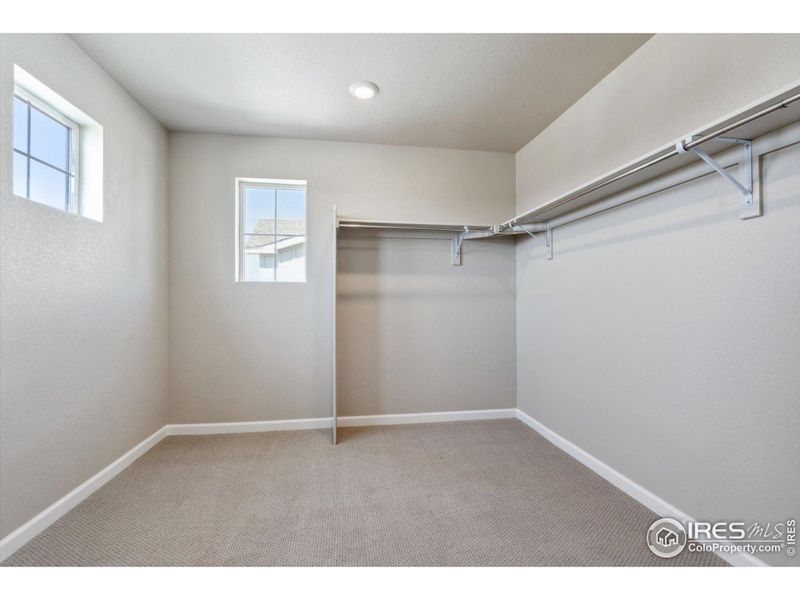 Spacious, unfurnished interior of a new home in The Overlook at Johnstown Farms, Johnstown (Image 20).