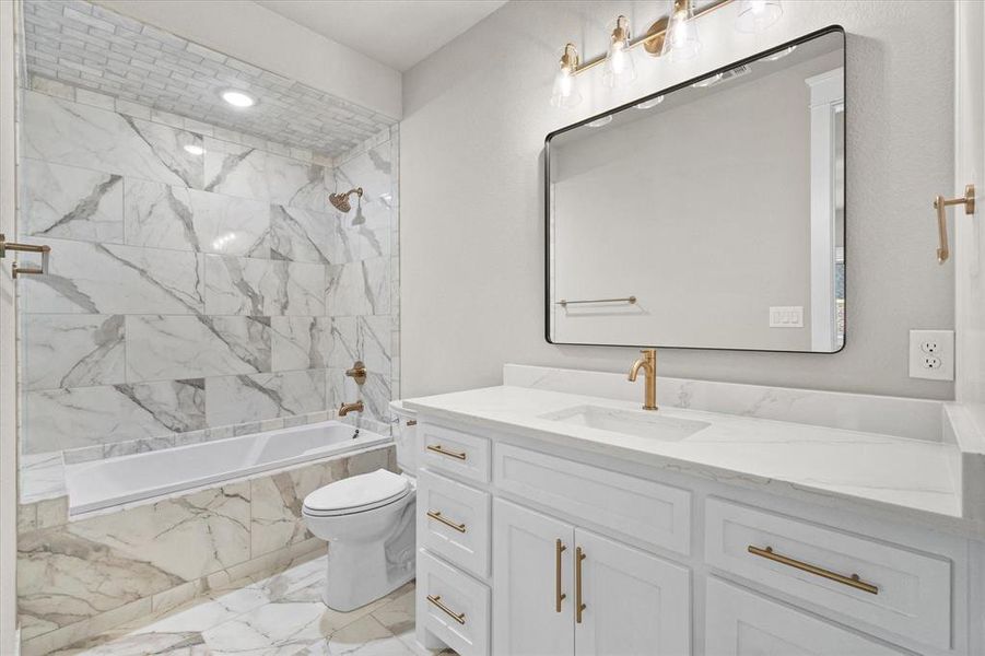 Furnished interior view inside a new home in , Midlothian (Image 25).