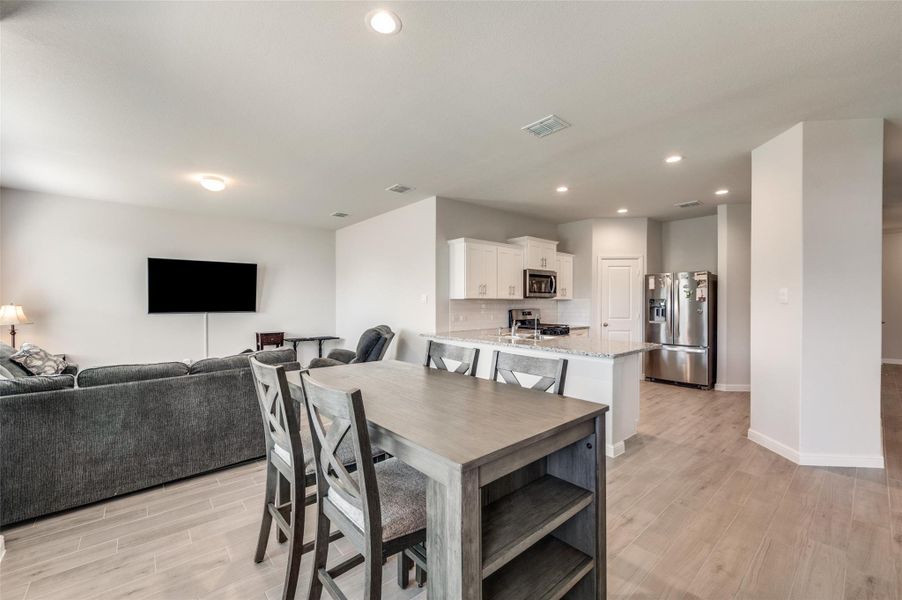 Furnished interior view inside a new home in Terra Trace, Fort Worth (Image 30). Furnished interior view inside a new home in Terra Trace, Fort Worth (Image 30).