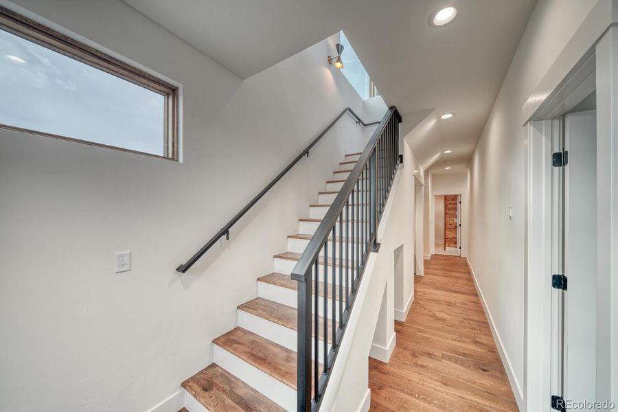 Spacious, unfurnished interior of a new home in , Buena Vista (Image 26).