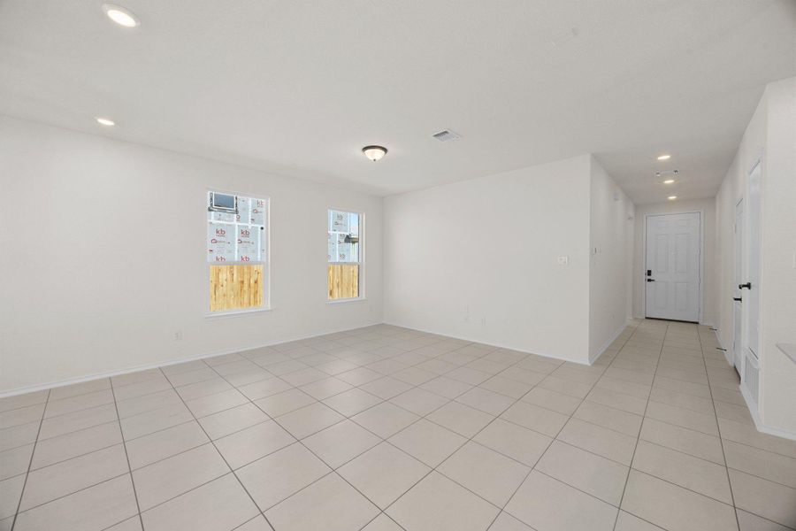 Spacious, unfurnished interior of a new home in Mustang Valley, Manor (Image 26).