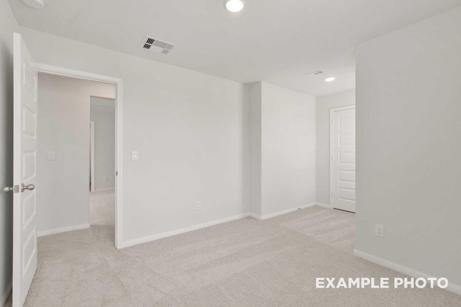 Spacious, unfurnished interior of a new home in Spring Branch Crossing, Conroe (Image 31). Spacious, unfurnished interior of a new home in Spring Branch Crossing, Conroe (Image 31).