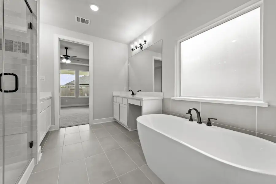 Representative image. Features, specifications, selections and colors may vary. Representative image. Features, specifications, selections and colors may vary.