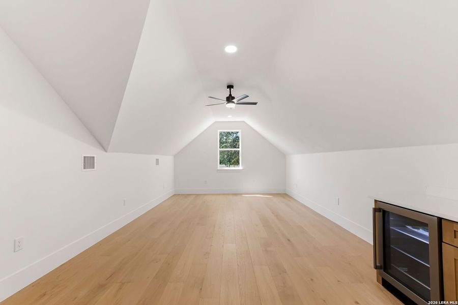 Spacious, unfurnished interior of a new home in , Boerne (Image 20).