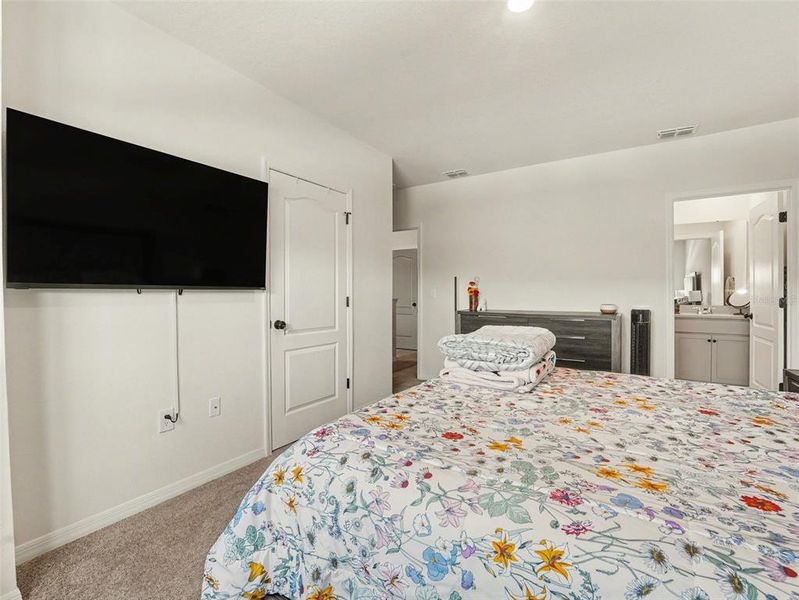 Furnished interior view inside a new home in , Davenport (Image 7).