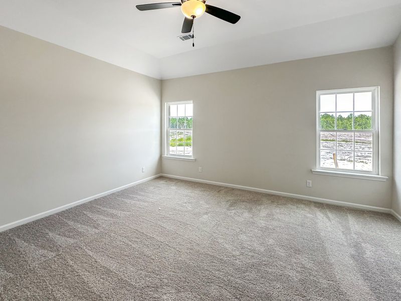 Spacious, unfurnished interior of a new home in Doctor's Creek, Ludowici (Image 16).