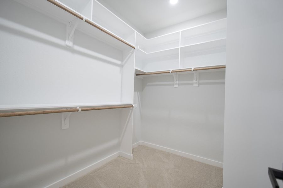 Spacious, unfurnished interior of a new home in , Dayton (Image 34).