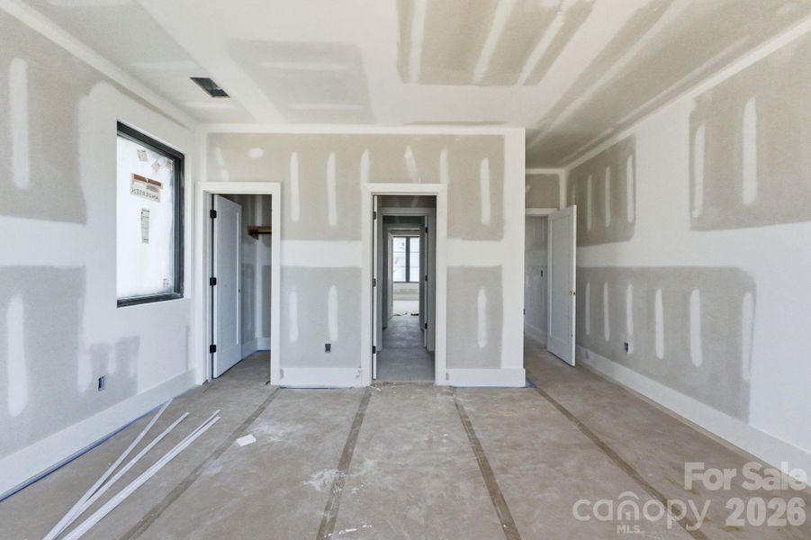 Third bedroom w/ jack & jill