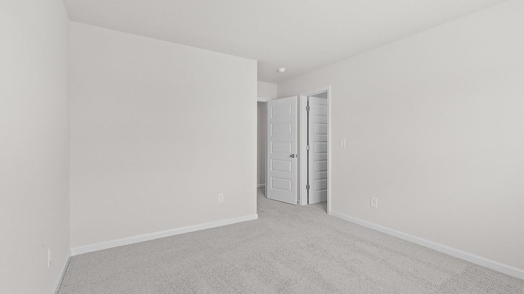 Spacious, unfurnished interior of a new home in Bellemeade Landing, Augusta (Image 27).