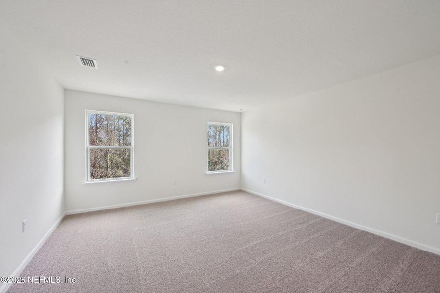 Spacious, unfurnished interior of a new home in Panther Creek, Jacksonville (Image 30).