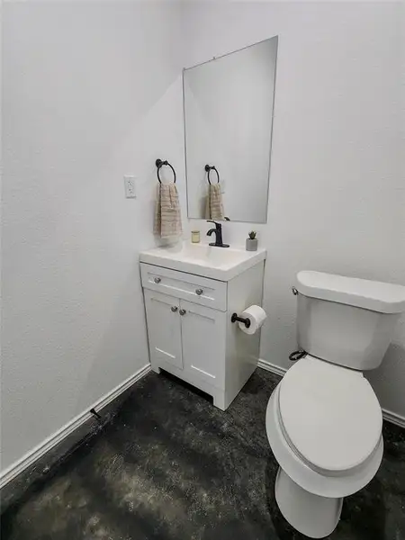 Furnished interior view inside a new home in , Kennedale (Image 7).