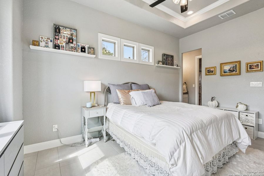 Furnished interior view inside a new home in , Adkins (Image 5).