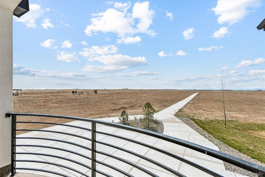 Exterior details and patio area of a home in , Hudson (Image 4).