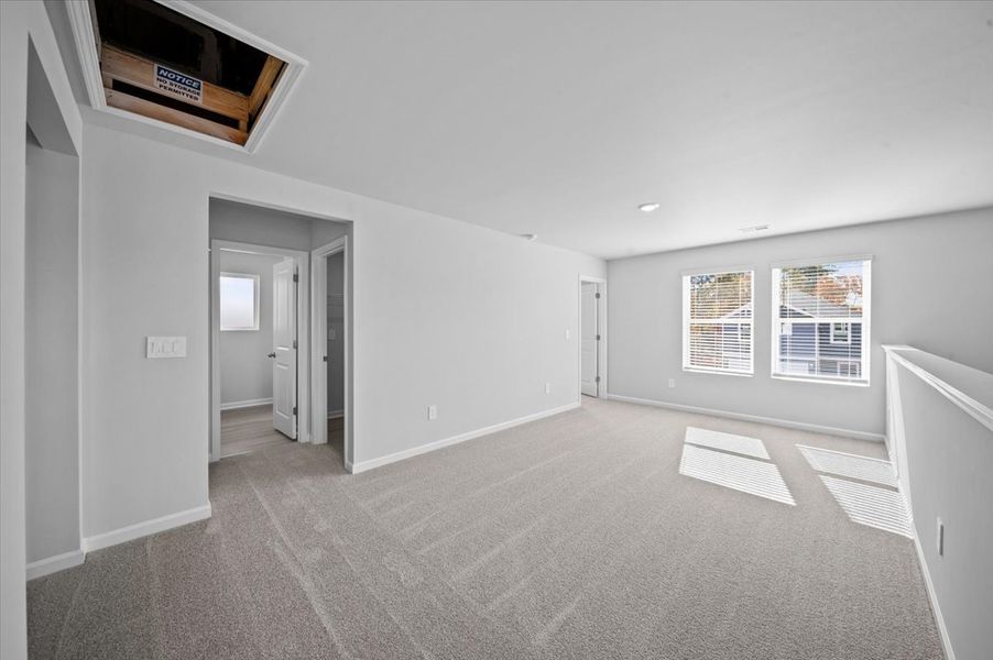 Spacious, unfurnished interior of a new home in Pleasant Brook, Piedmont (Image 12).