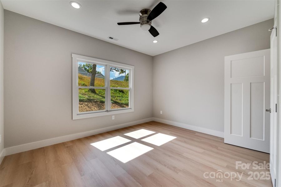 Spacious, unfurnished interior of a new home in , Clyde (Image 12).