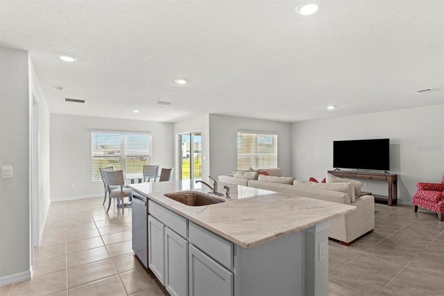 Furnished interior view inside a new home in Mandarin Grove, Palmetto (Image 16).