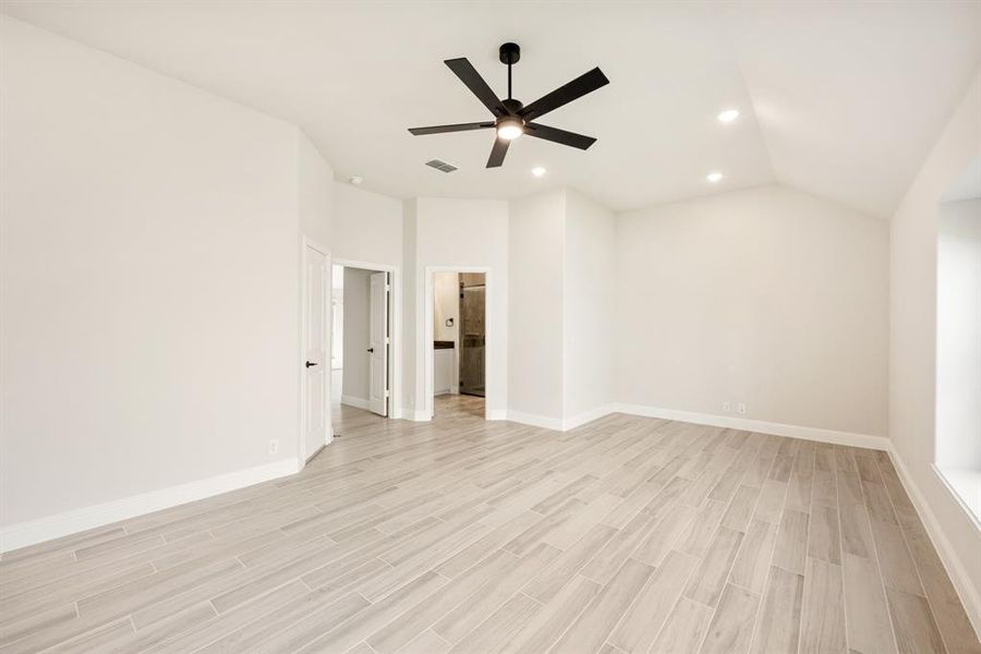 Spacious, unfurnished interior of a new home in Devonshire Classic 50-55, Forney (Image 28). Spacious, unfurnished interior of a new home in Devonshire Classic 50-55, Forney (Image 28).