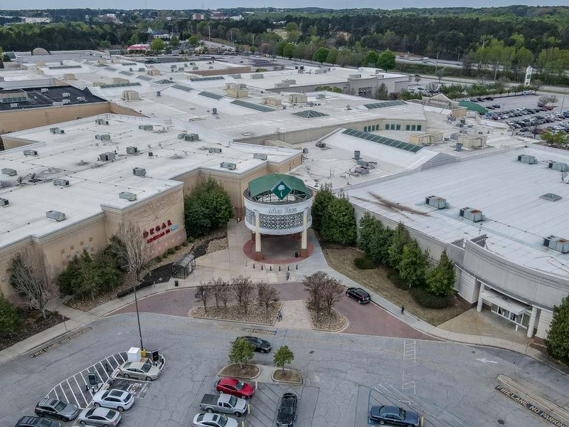 Birdseye Views of Laurelwood and Surrounding Areas.