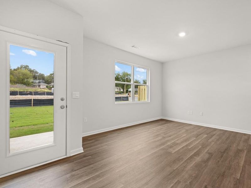 Spacious, unfurnished interior of a new home in Woodbury Park, Atlanta (Image 28). Spacious, unfurnished interior of a new home in Woodbury Park, Atlanta (Image 28).