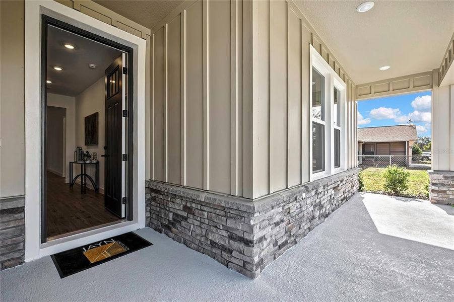 Exterior details and patio area of a home in , Spring Hill (Image 33).