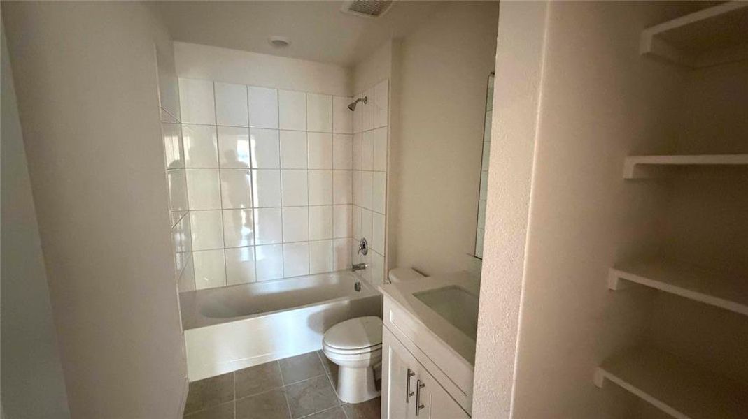 Image 17 of a home in Blaire Lake. Image 17 of a home in Blaire Lake.