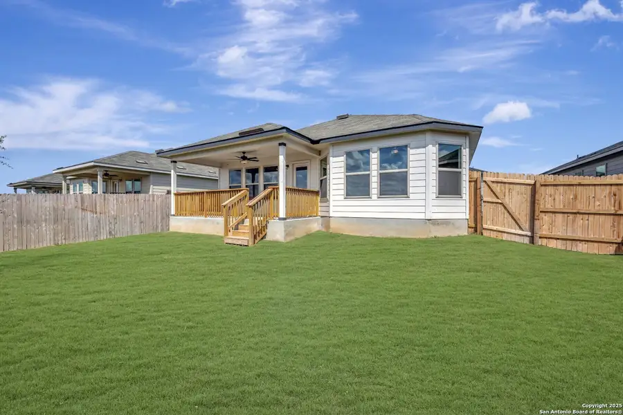 Exterior details and patio area of a home in Greenspoint Heights, Seguin (Image 3).