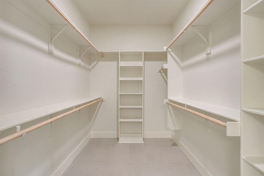 Spacious, unfurnished interior of a new home in , Millsap (Image 11).