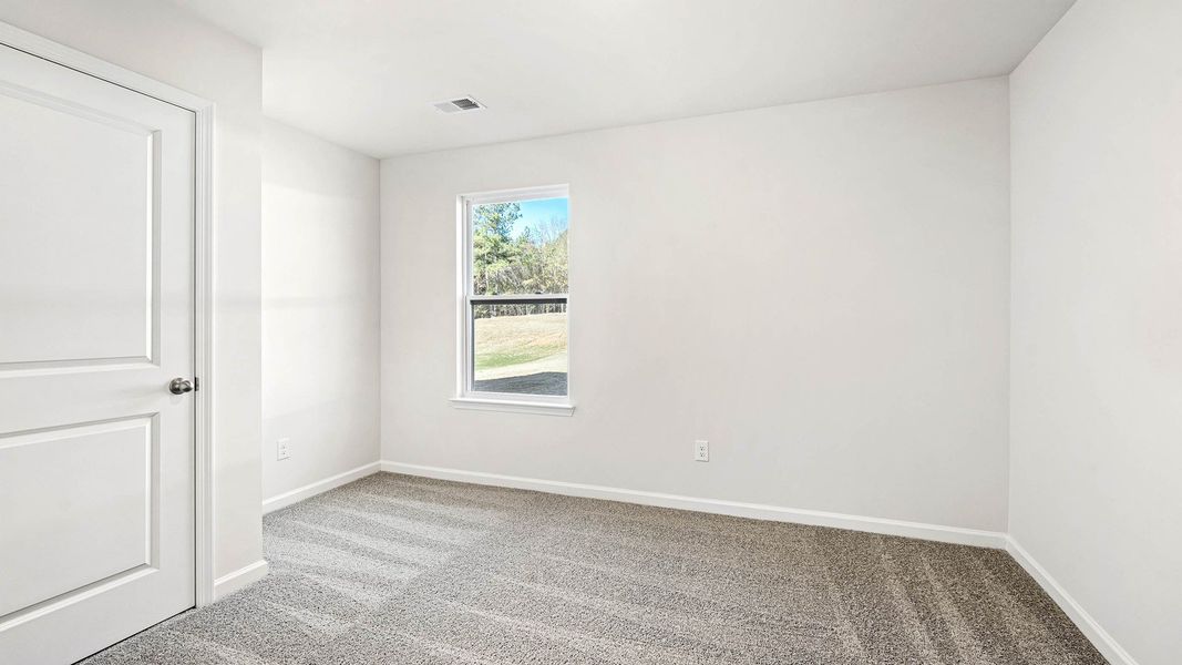 Spacious, unfurnished interior of a new home in Grand Oaks, Columbia (Image 16).