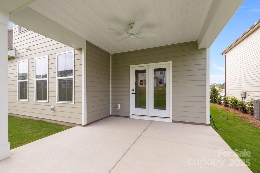 Front exterior of a new home in Lakeside Glen, York, SC, highlighting curb appeal (Image 23). Front exterior of a new home in Lakeside Glen, York, SC, highlighting curb appeal (Image 23).