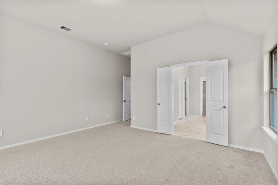 Spacious, unfurnished interior of a new home in The Highlands, Porter (Image 17).