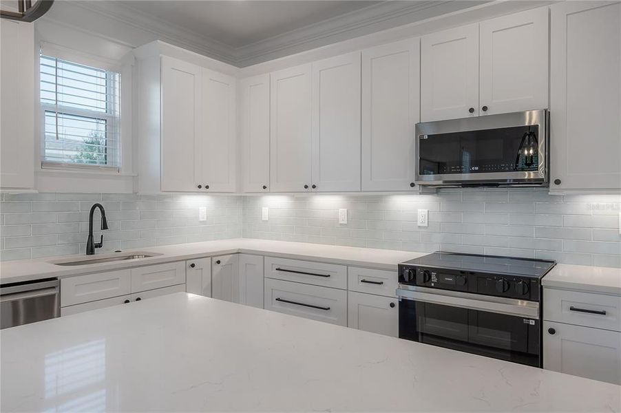 Furnished interior view inside a new home in , Tampa (Image 45). Furnished interior view inside a new home in , Tampa (Image 45).