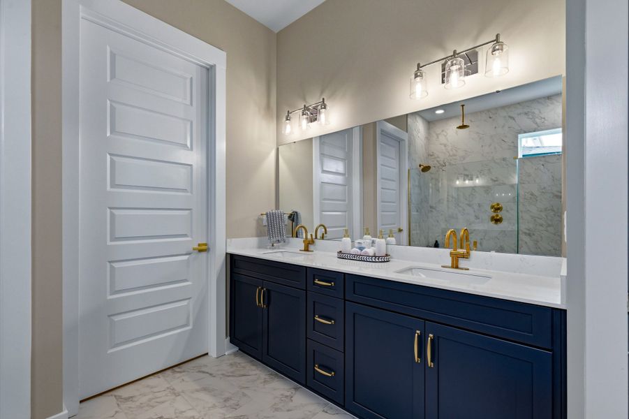 Representative furnished interior of a home built from the Sterling by Beazer Homes in Marshfield, Longs (Image 10).