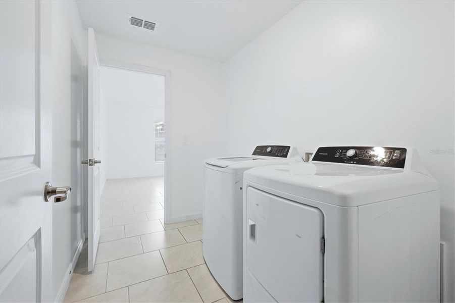 Close-up of interior finishes inside a home in , Port Charlotte (Image 11). Close-up of interior finishes inside a home in , Port Charlotte (Image 11).