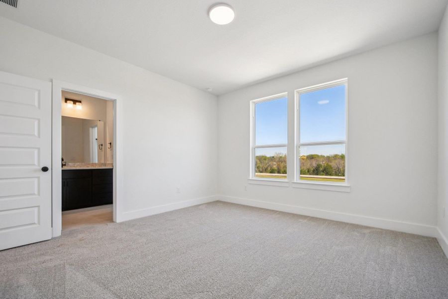 Spacious, unfurnished interior of a new home in , Round Rock (Image 31).