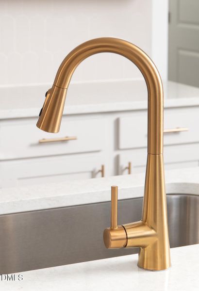 AW-RDU-Crescent-3007