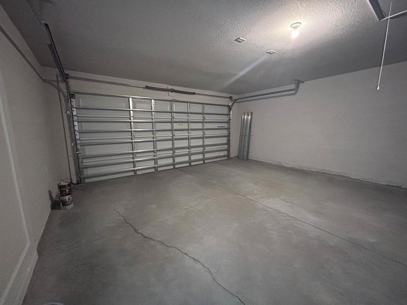Spacious, unfurnished interior of a new home in Waterstone Villas, Fort Pierce (Image 15). Spacious, unfurnished interior of a new home in Waterstone Villas, Fort Pierce (Image 15).