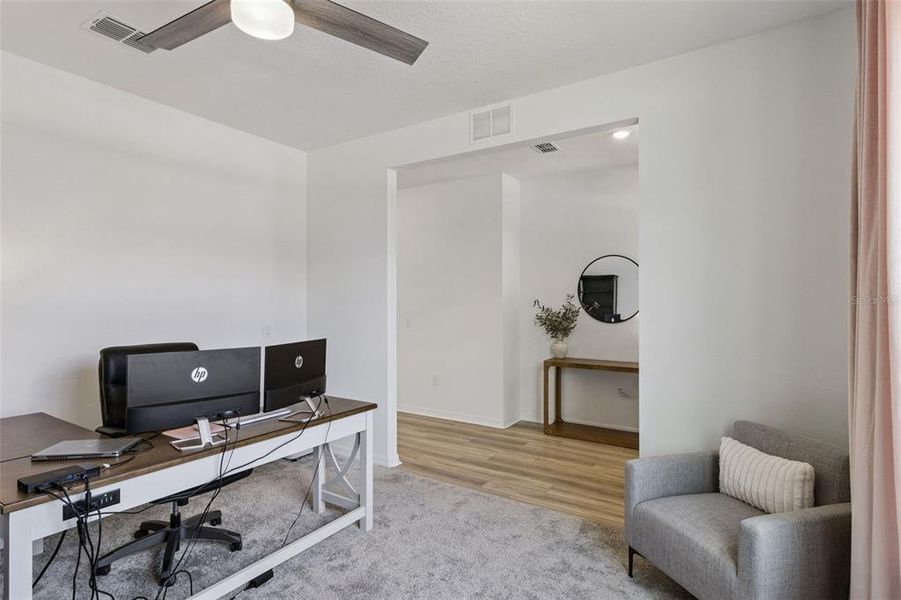 Furnished interior view inside a new home in , Lake Alfred (Image 6).