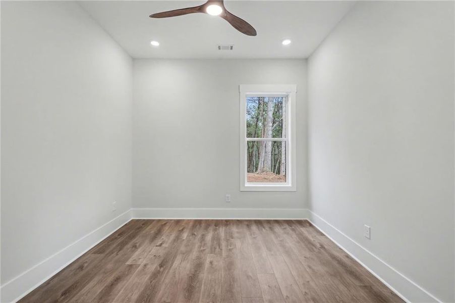 Spacious, unfurnished interior of a new home in , Clarkesville (Image 49).