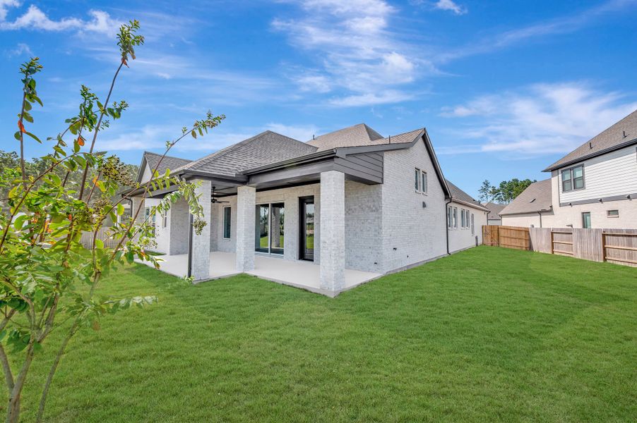 Exterior details and patio area of a home in ARTAVIA - Parkview Collection, Conroe (Image 3).