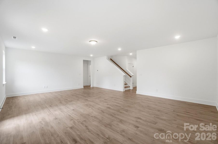 Spacious, unfurnished interior of a new home in Robinson Oaks, Gastonia (Image 32).