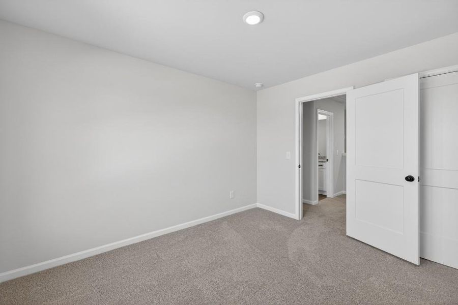 Spacious, unfurnished interior of a new home in , Commerce (Image 33).