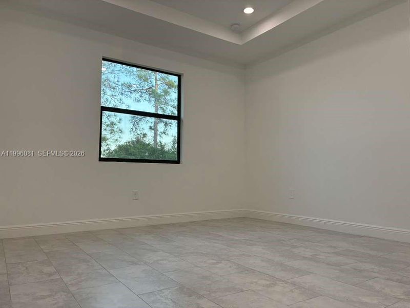 Spacious, unfurnished interior of a new home in , Labelle (Image 17).