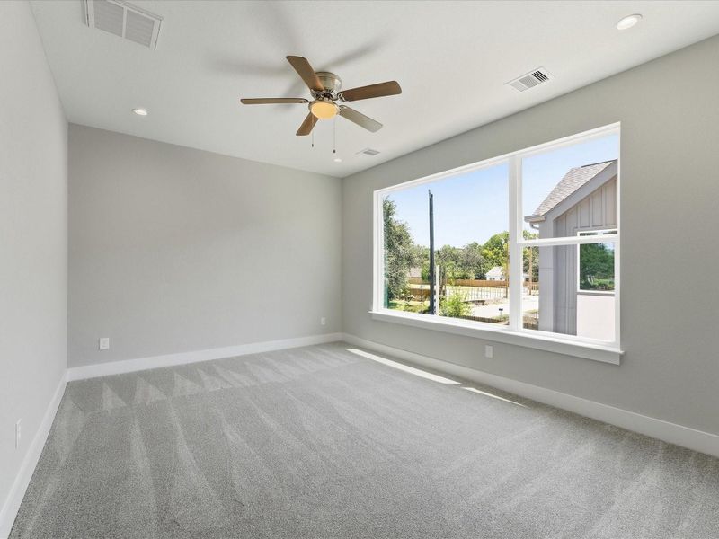 Spacious, unfurnished interior of a new home in , Houston (Image 26).
