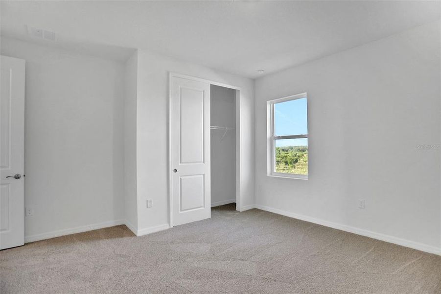 Spacious, unfurnished interior of a new home in Turnleaf, Punta Gorda (Image 31).