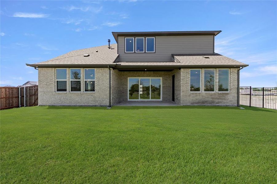 Exterior details and patio area of a home in , Rockwall (Image 3).